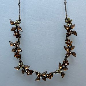Yoni Z floral necklace